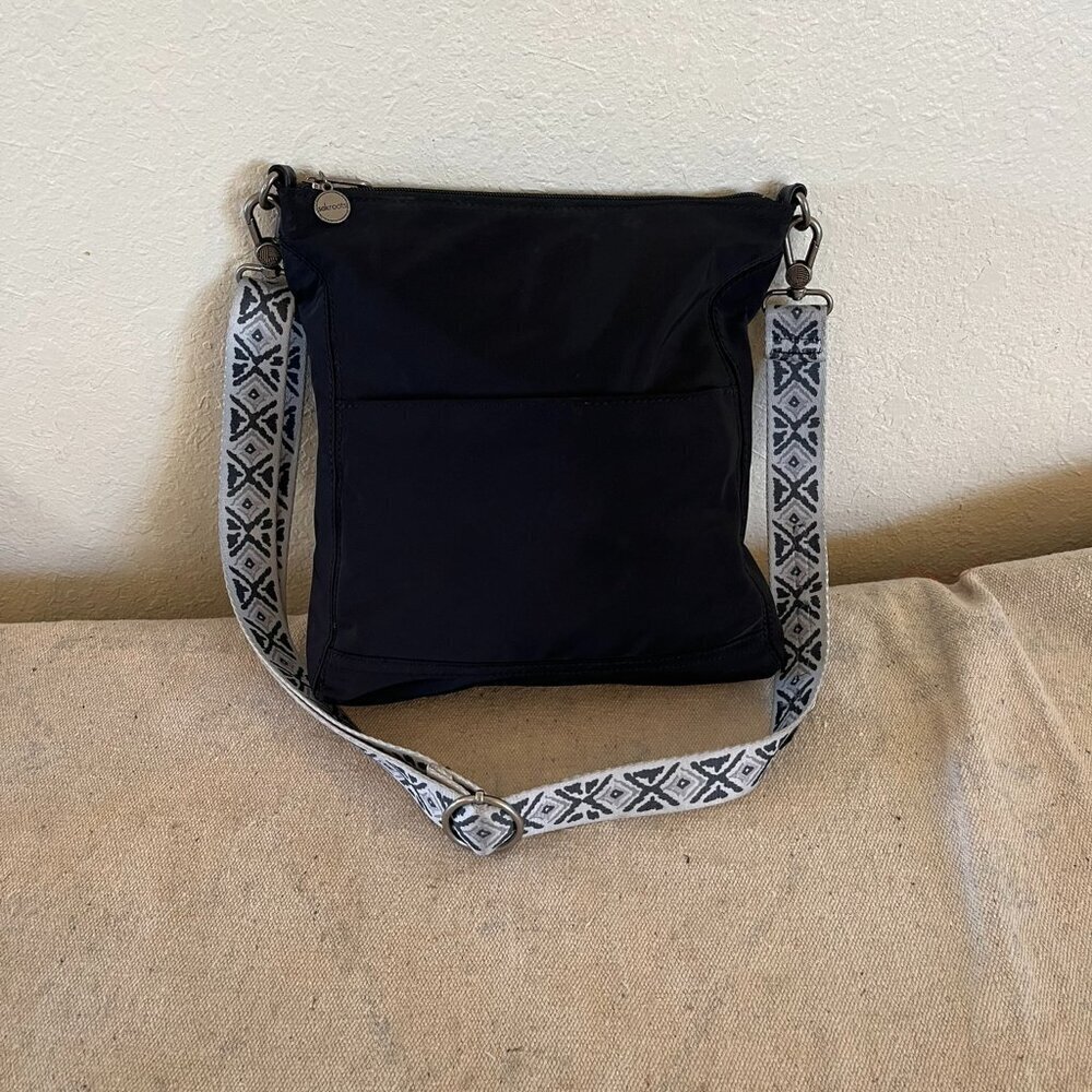 Sakroots Lucia Black Nylon Aztec Strap Travel Light-Weight Crossbody Bag